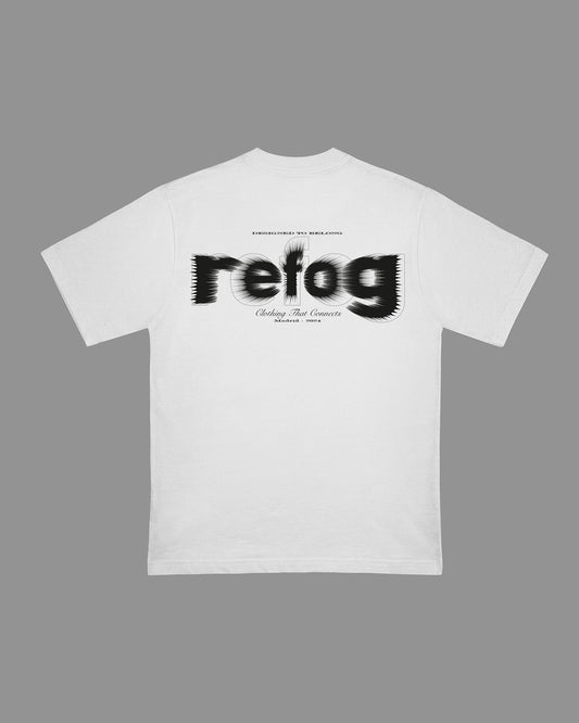 Vista trasera de Cropped Logo Tee Off White de Refog en color ST-Off White.