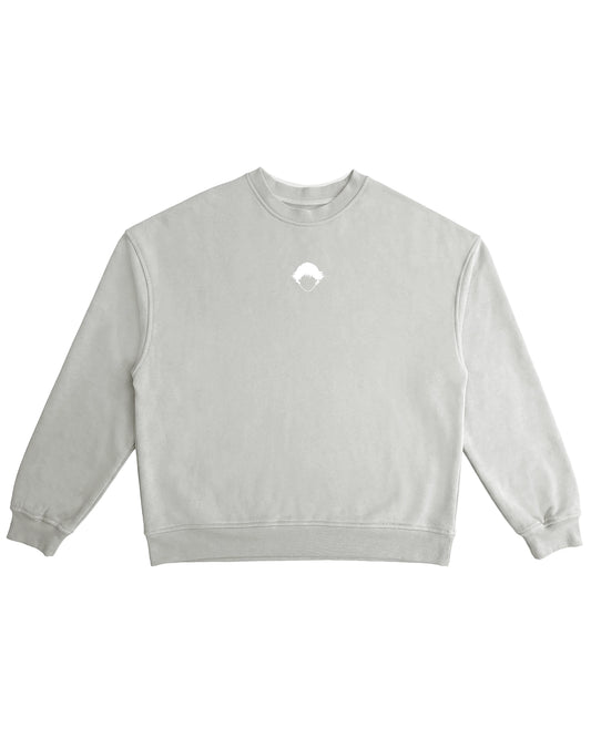 Core Crewneck Grey de Refog en look completo frontal para mostrar fit, volumen y caída.