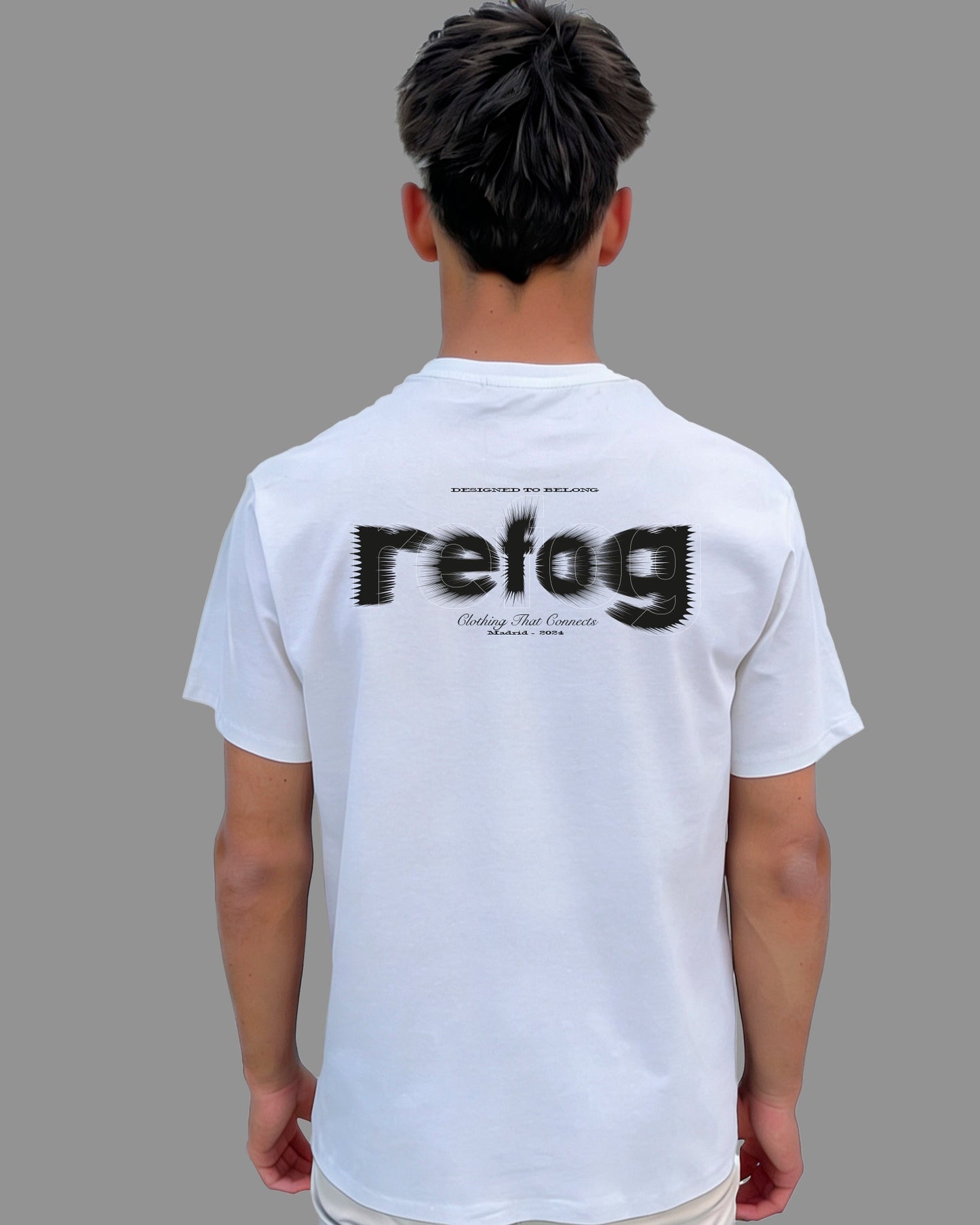 Vista trasera masculina de la camiseta Cropped Logo Tee Off White de Refog