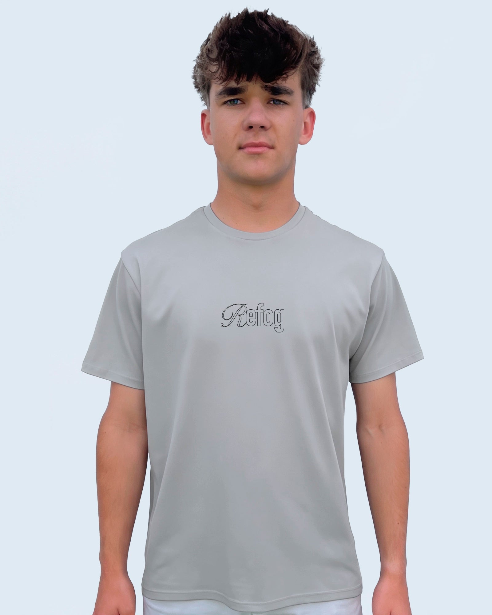 Camiseta Failure Tee Grey de Refog en look frontal masculino