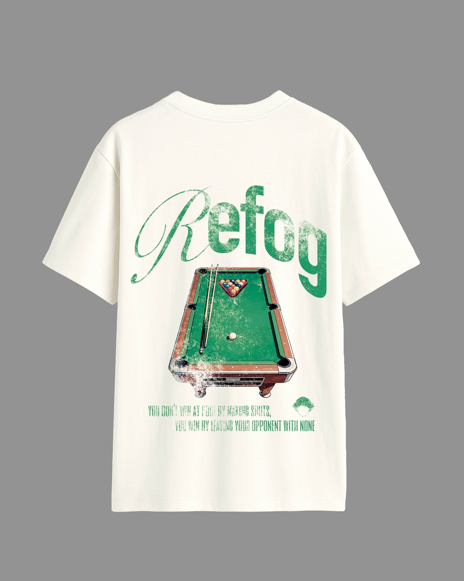 Pool Tee White de Refog, vista trasera con ilustración de billar.