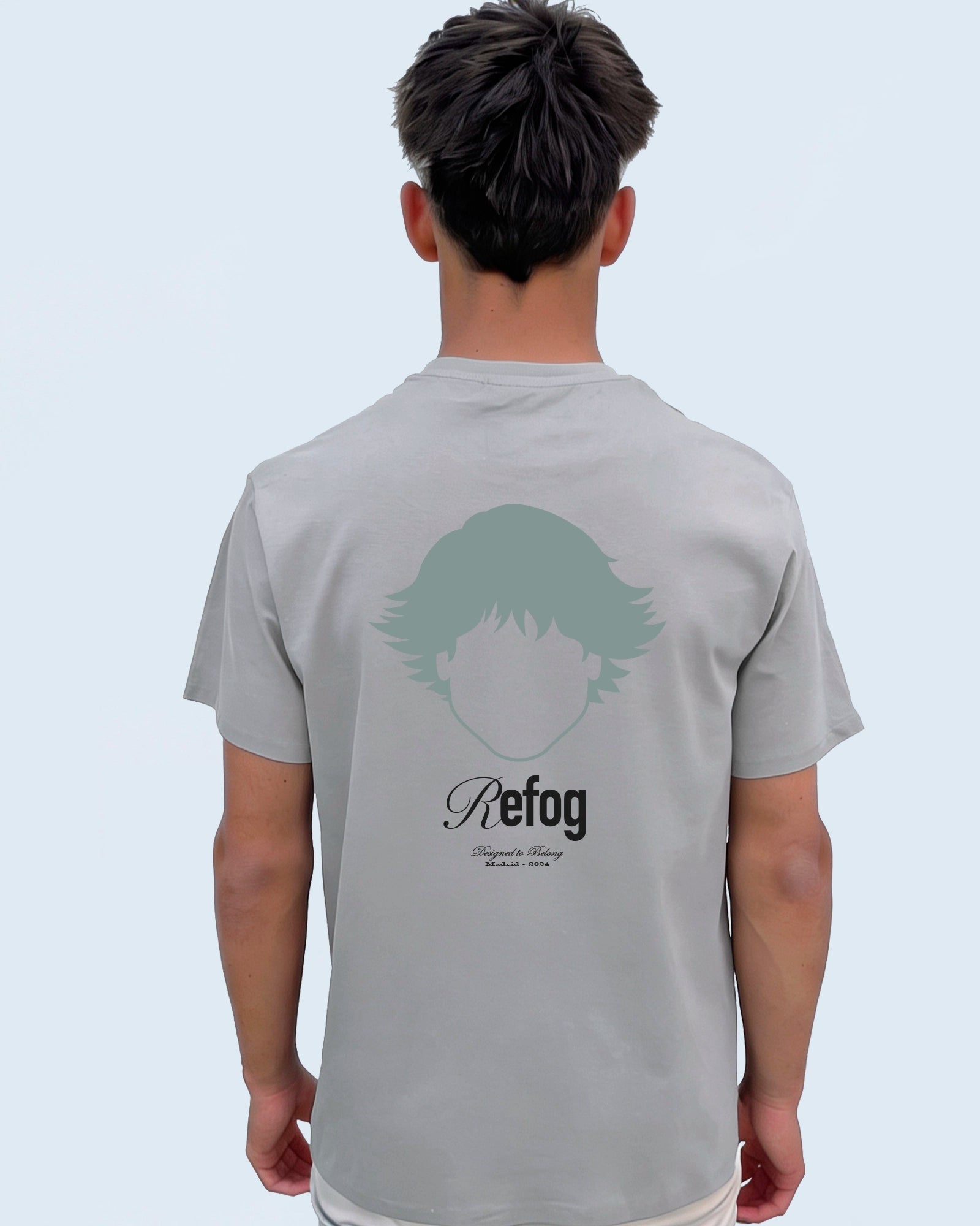 Vista trasera masculina de la camiseta Regular Logo Tee Grey de Refog